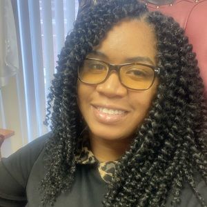 Meet your Posher, Natasha